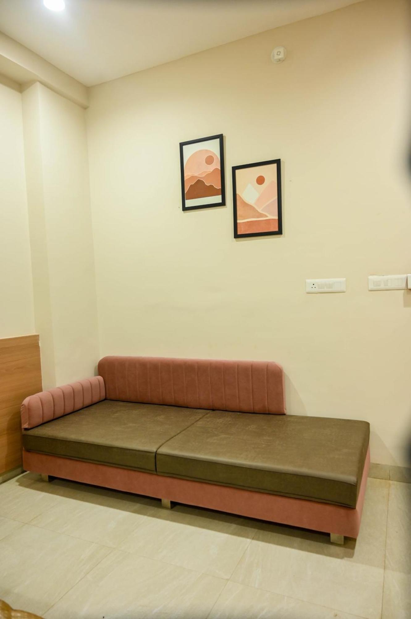 Hotel Maa Bhagwati Palace Khandwa Esterno foto